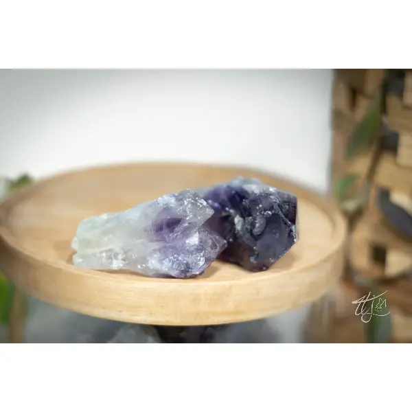 Amethyst raw points - Image 2