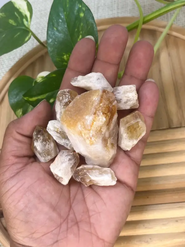 Citrine points, raw